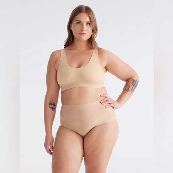 Knix - LuxeLift Pullover Bra - Picture 1 of 8